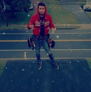 Meet your Posher, Dennis